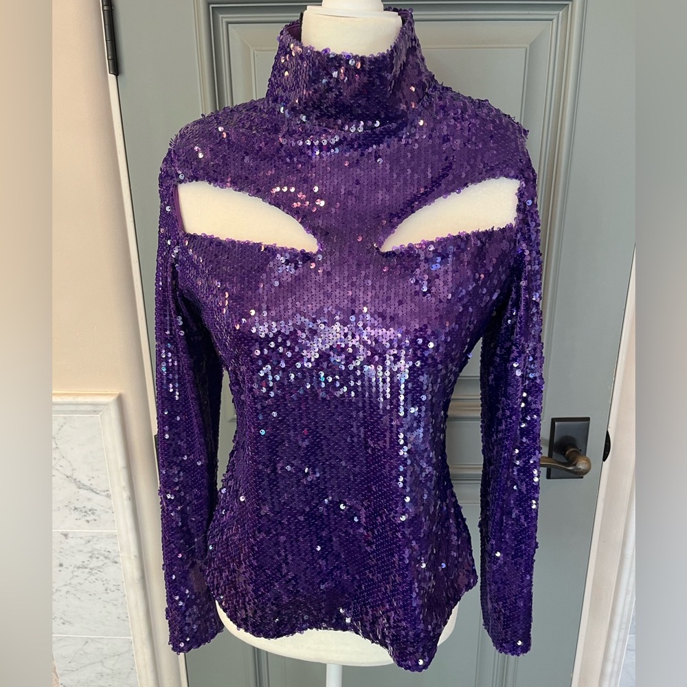 BCBG purple sequins top size Medium